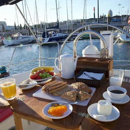 Botel Yacht With View Of Historic Lissabon